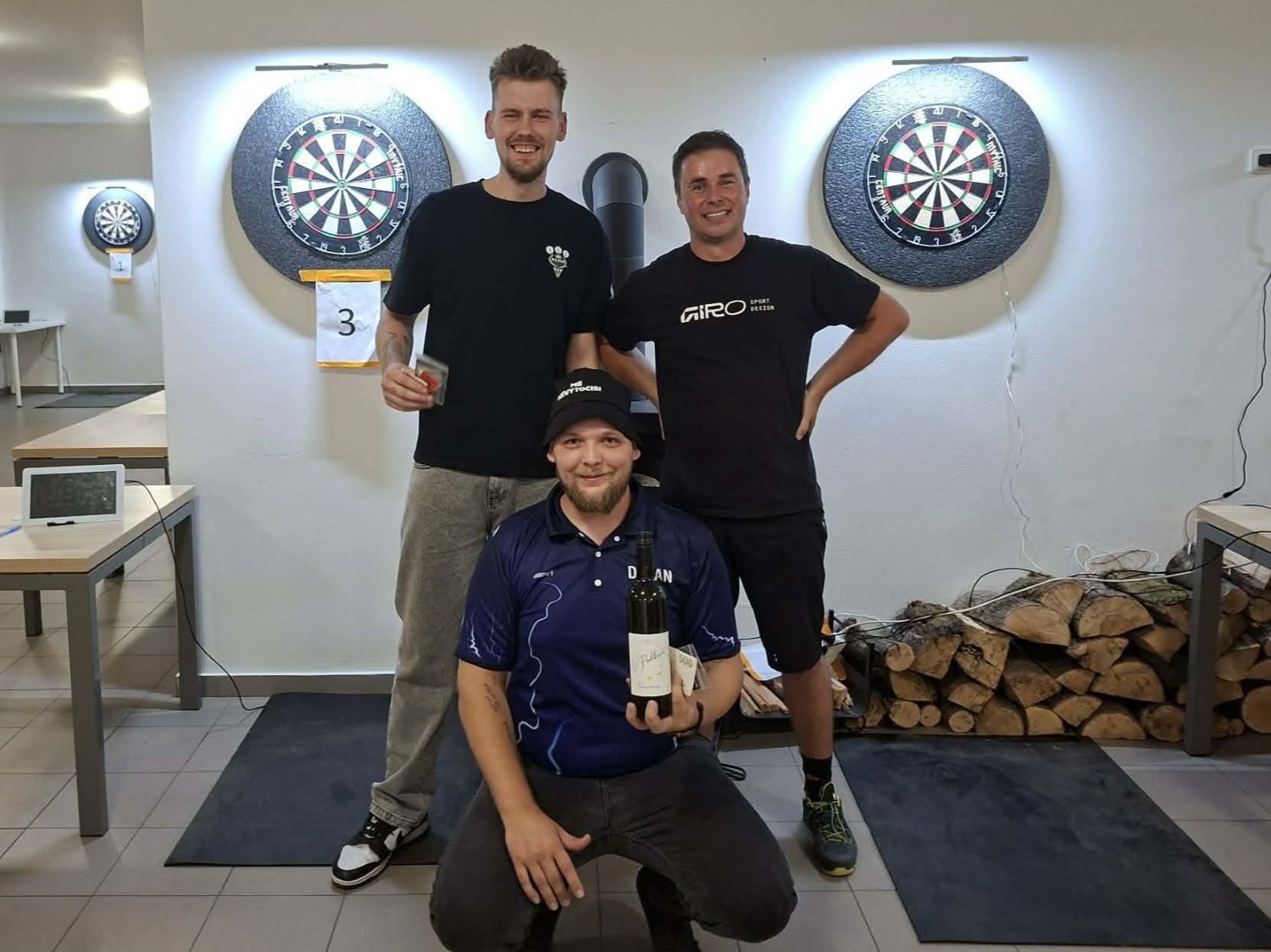 Vítězná trojice šipkařského turnaje 501Darts Bílov Cup 12.11.2026